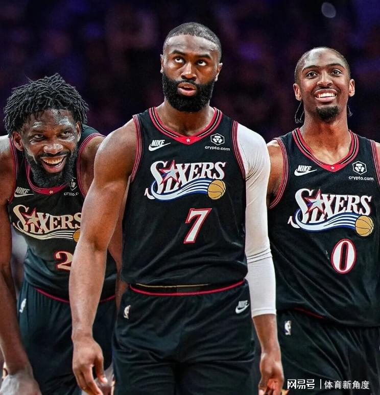 突发！冲突骤起！布朗情绪失控，兄弟你骂得真脏啊！